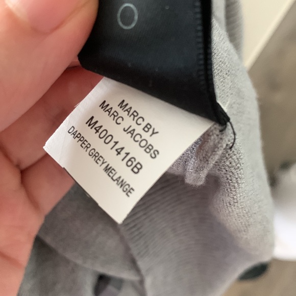 Marc by Marc Jacob’s cardigan - Picture 5 of 5